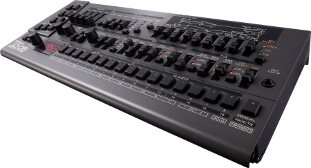 Roland JD-08 по цене 40 000.00 ₽