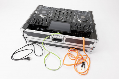 Magma DJ-Controller Case Prime 4 black/silver по цене 35 300 ₽