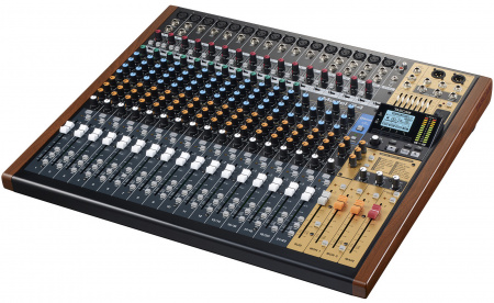 Tascam Model 24 по цене 187 117 ₽