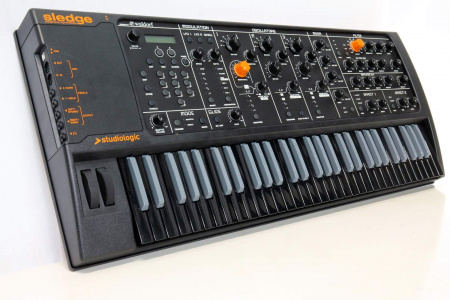 Studiologic Sledge 2.0 Black Edition по цене 115 250 ₽