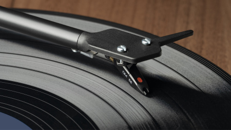 Pro-Ject E1 BT Walnut по цене 64 450 ₽