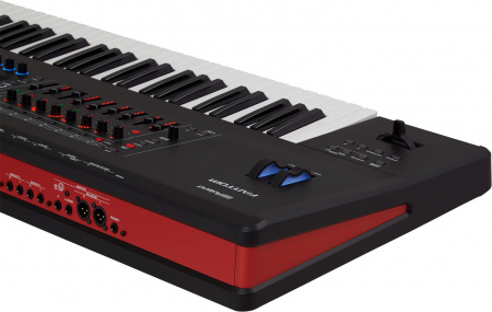 Roland Fantom 7 по цене 372 490 ₽