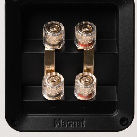 Magnat Signature 809 White по цене 290 000.00 ₽