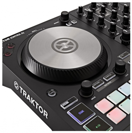 Native Instruments Traktor Kontrol S2 MK3 по цене 43 857 ₽