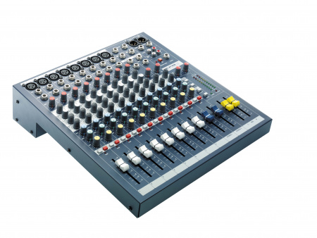 Soundcraft EPM 8 по цене 56 350 ₽