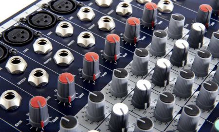 Soundcraft EPM 6 по цене 50 850 ₽