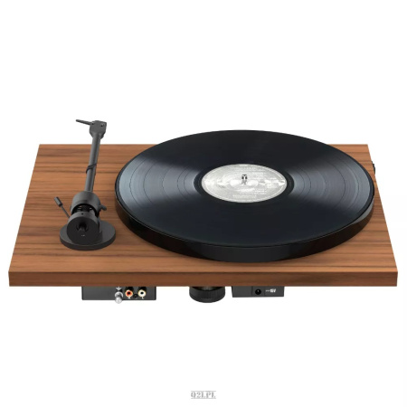 Pro-Ject Е1 BT AT3600L Uni Walnut по цене 62 700 ₽