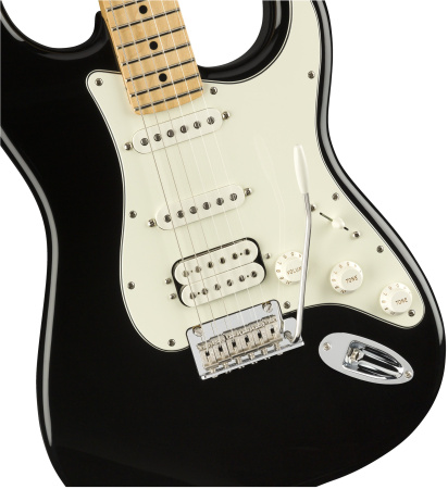 Fender Player Stratocaster HSS MN Black по цене 112 200 ₽