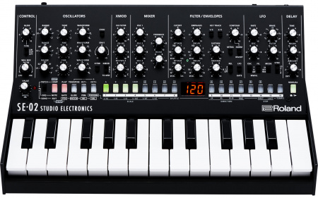 Roland SE-02 по цене 89 200 ₽