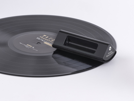 Analog Renaissance Record Velvet Brush Black по цене 1 400 ₽