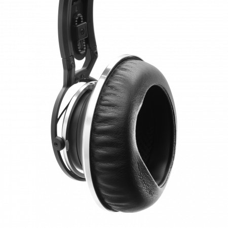 AKG K872 по цене 151 800 ₽