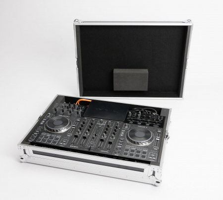 Magma DJ-Controller Case Prime 4 black/silver по цене 38 330 ₽