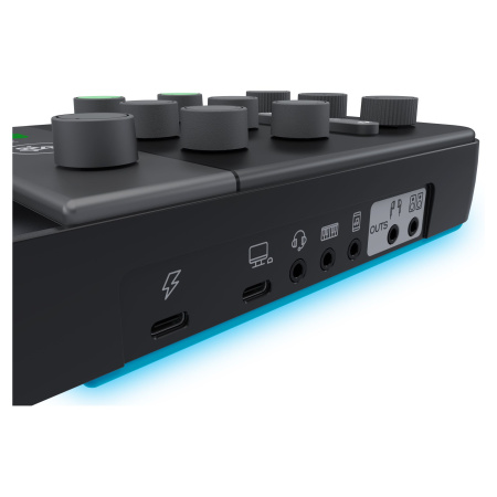 Mackie MixCaster Live по цене 35 800 ₽