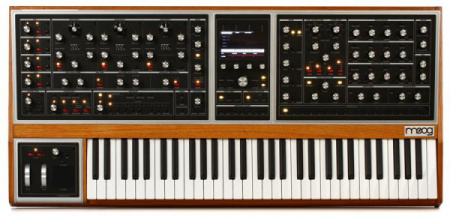 Moog One 8 Voice по цене 794 880 ₽