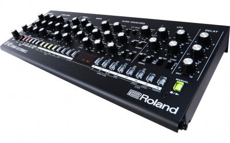 Roland SE-02 по цене 89 200 ₽