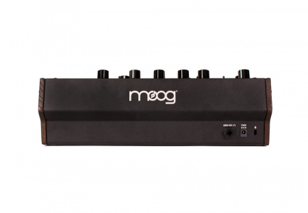 Moog Mother-32 по цене 78 690 ₽