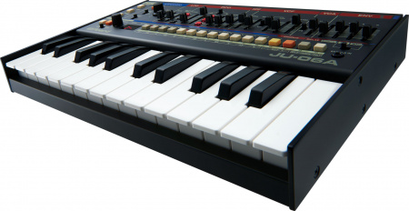 Roland JU-06A по цене 38 500 ₽