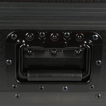 UDG Ultimate Flight Case Scratch Black Plus по цене 44 200 ₽