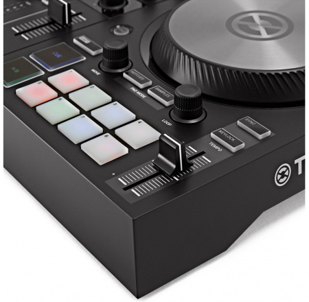 Native Instruments Traktor Kontrol S2 MK3 по цене 43 857 ₽