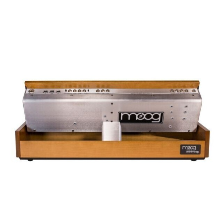 Moog Minimoog Model D по цене 1 034 200 ₽
