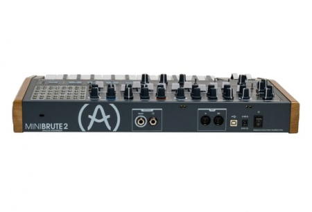 Arturia MiniBrute 2 по цене 79 400 ₽