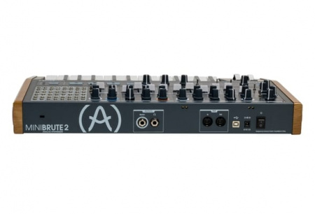 Arturia MiniBrute 2 по цене 79 380 ₽