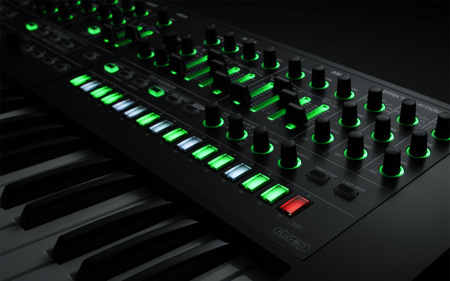 Roland System-8 по цене 213 850 ₽