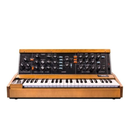 Moog Minimoog Model D по цене 852 800 ₽