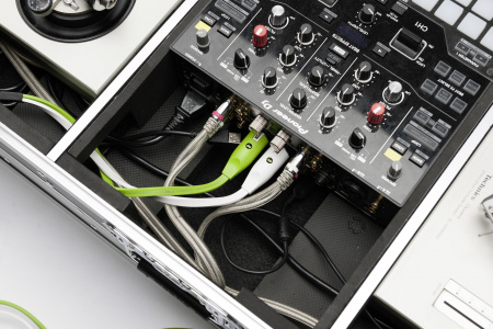Magma Multi-Format Battle-Case black/silver по цене 52 200 ₽