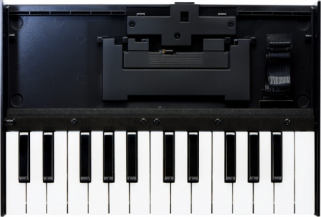 Roland K-25m по цене 9 000 ₽