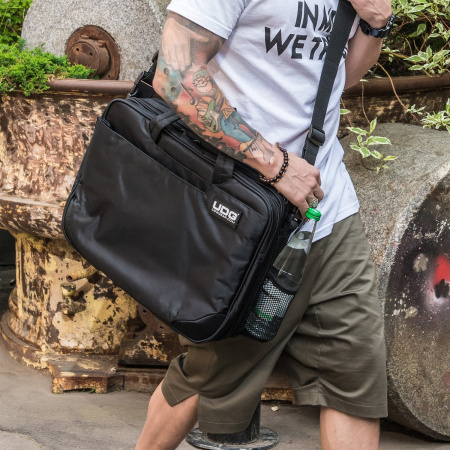 UDG Ultimate MIDI Controller SlingBag Small Black/Orange по цене 11 500 ₽