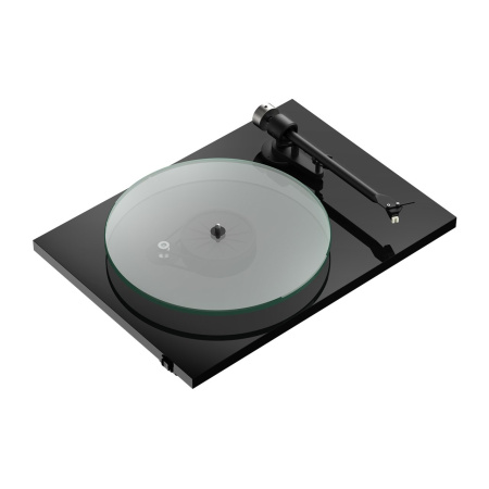 Pro-Ject Т2 W High Gloss Black по цене 155 800 ₽