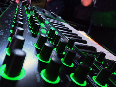 Roland AIRA System-1 по цене 70 200 ₽