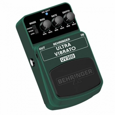 Behringer UV300 по цене 2 900 ₽